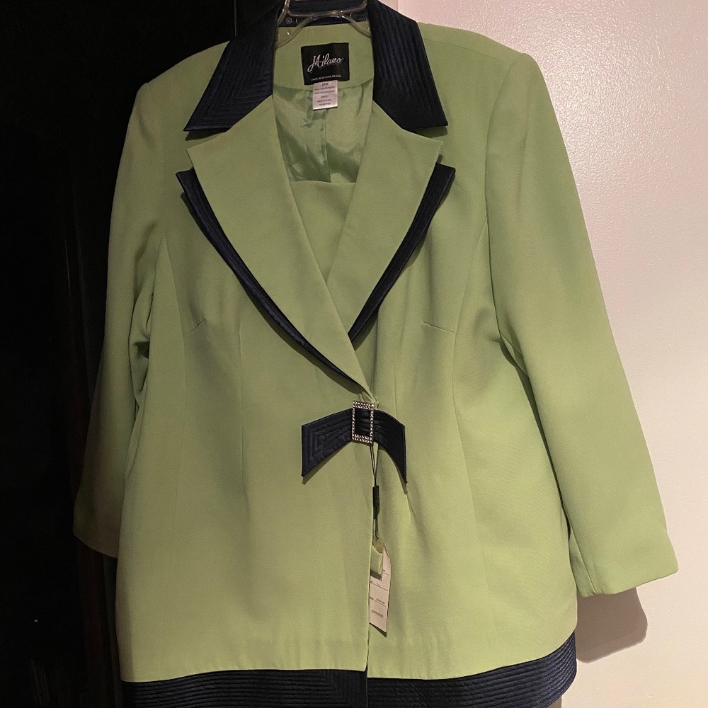 Milano Suit